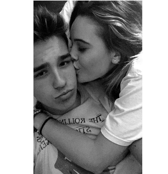 I_AM_BEA_MILLER's tweet photo. @The_Jacob_W I love cuddling with him ❤️❤️❤️ http://t.co/hN13bIzCjo