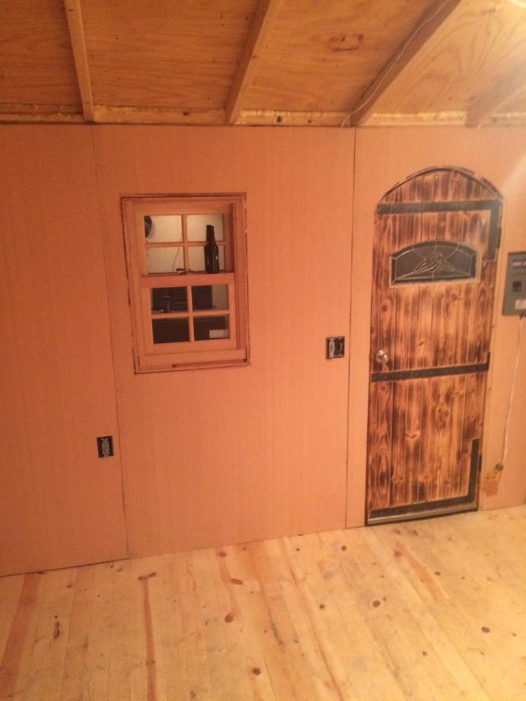 pojecttree's tweet image. The walls were insulated and I covered them with lueon. I used the opposite side.