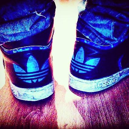 JoseleDM's tweet image. Mis queridas y fieles zapas VS 
6 horas de U.S Hardhouse &amp;amp; Jumper del Calvo y Javi... GUER… ift.tt/1Ozzb0M