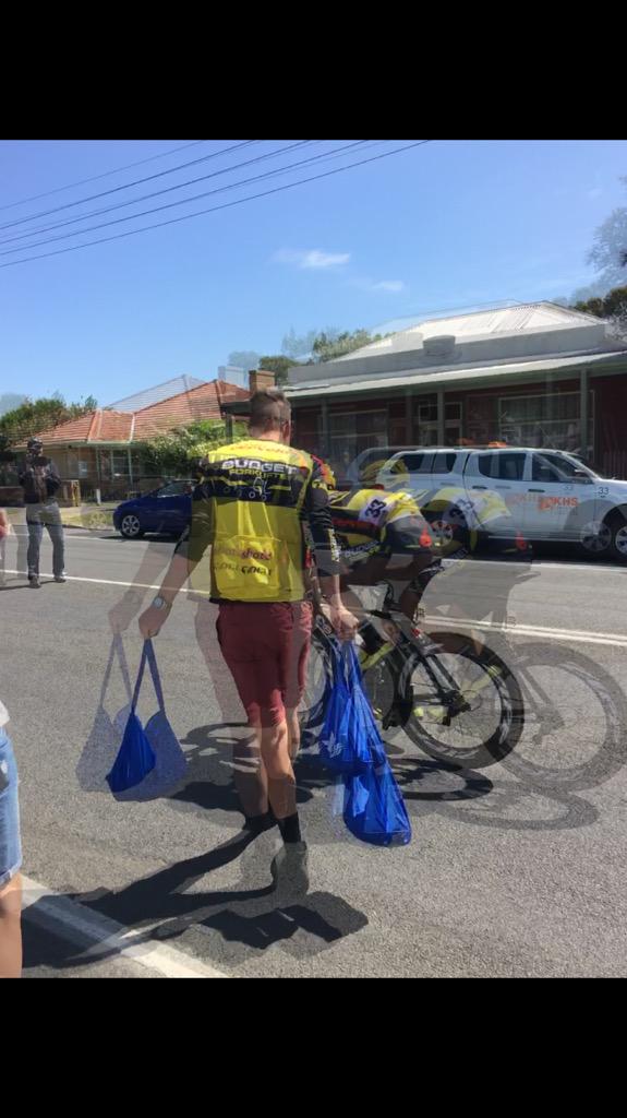 To quick for photos in the feed zone for <a href="/BudgetForklifts/">TeamBudgetForklifts</a> Kauffman &amp; <a href="/jasonlowndes94/">jason lowndes</a> #m2w2015