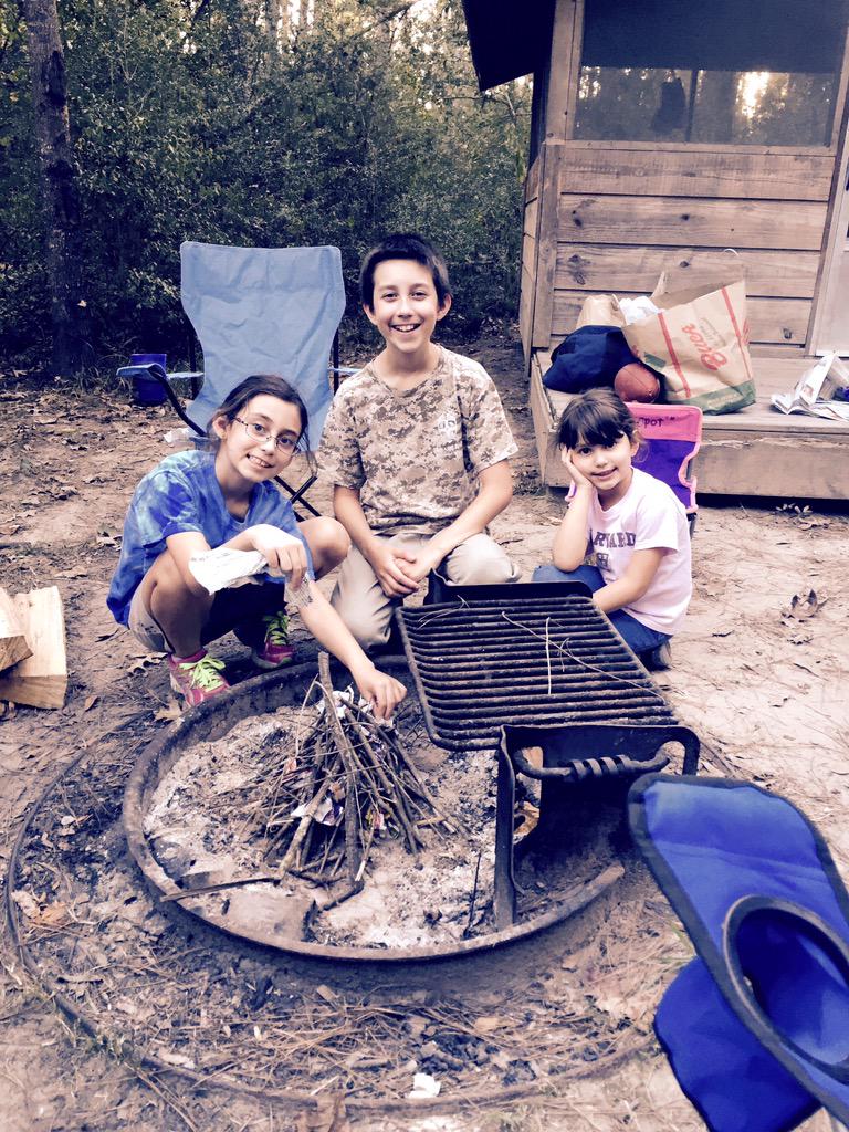 VictorSeghers's tweet photo. Camping at Lake Houston Park. Love these kids! http://t.co/TSuIlIRZYl
