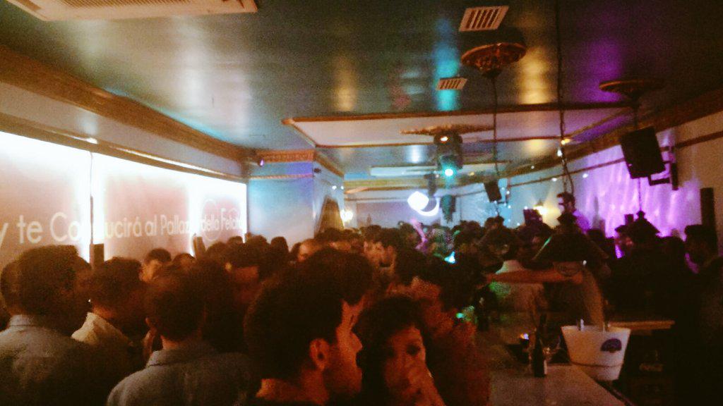 Imagen Habitual:
Cuando se encienden las luces...y nos despedimos de la Noche.