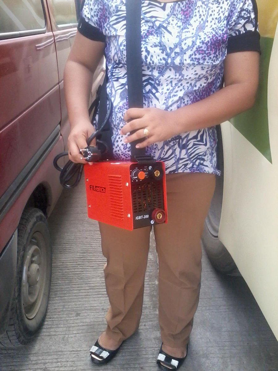 Constructions firms if you new need portable welding machine w/
6months warranty. Please call us.. 09215862510 arnel