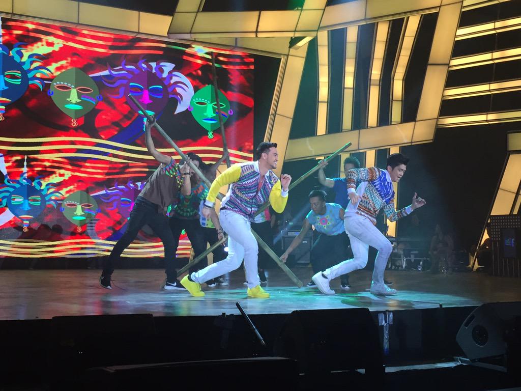 Opening prod with our Showtime Hosts! 