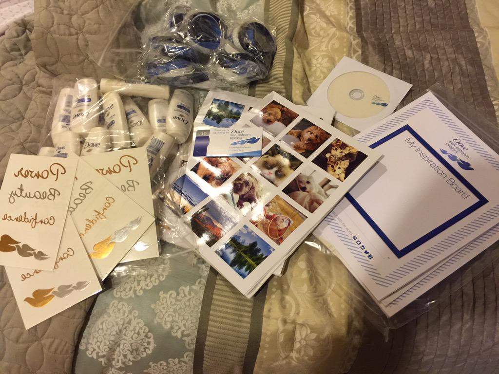 eventsbyannya's tweet image. #sparkselfesteem #dove #houseparty Love this party pack filled with positive messages for girls!