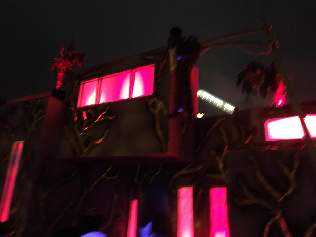 USHdocumentary's tweet image. Party at Franco's house!