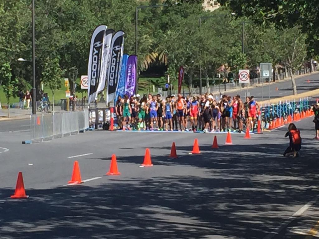 Elite U23 Duathlon is away. After 1k all in one big pack