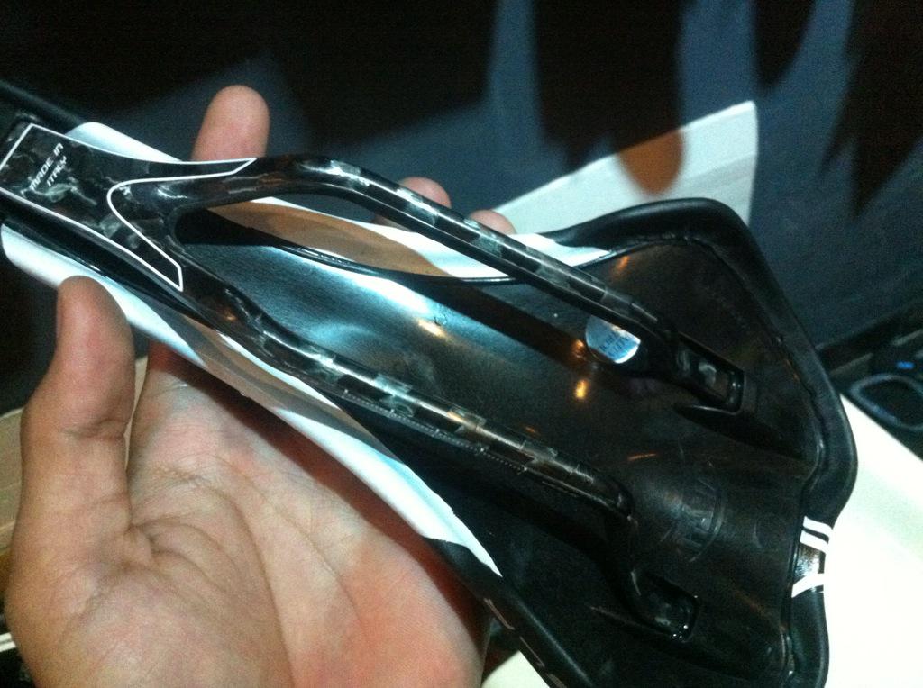 Ready stock Selle Italia Team Edition carbon new #fnfjb #fpjb #rbjb <a href="/CyclingUniverse/">Cycling Universe</a> @iamanggapermana <a href="/hatebikes18/">WahyuAdyaKusuma</a>