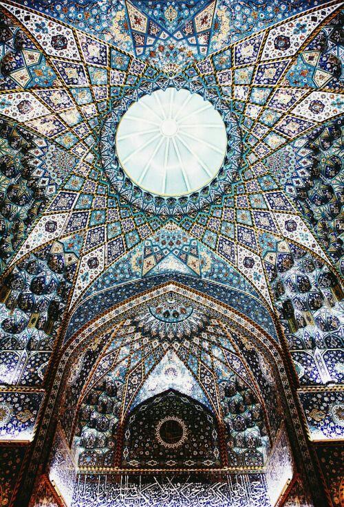 Hazrat-e-Dilli on X: "The interior of Imam Hussain s roza/shrine in Karbala  http://t.co/4cASWV2xcH" / X