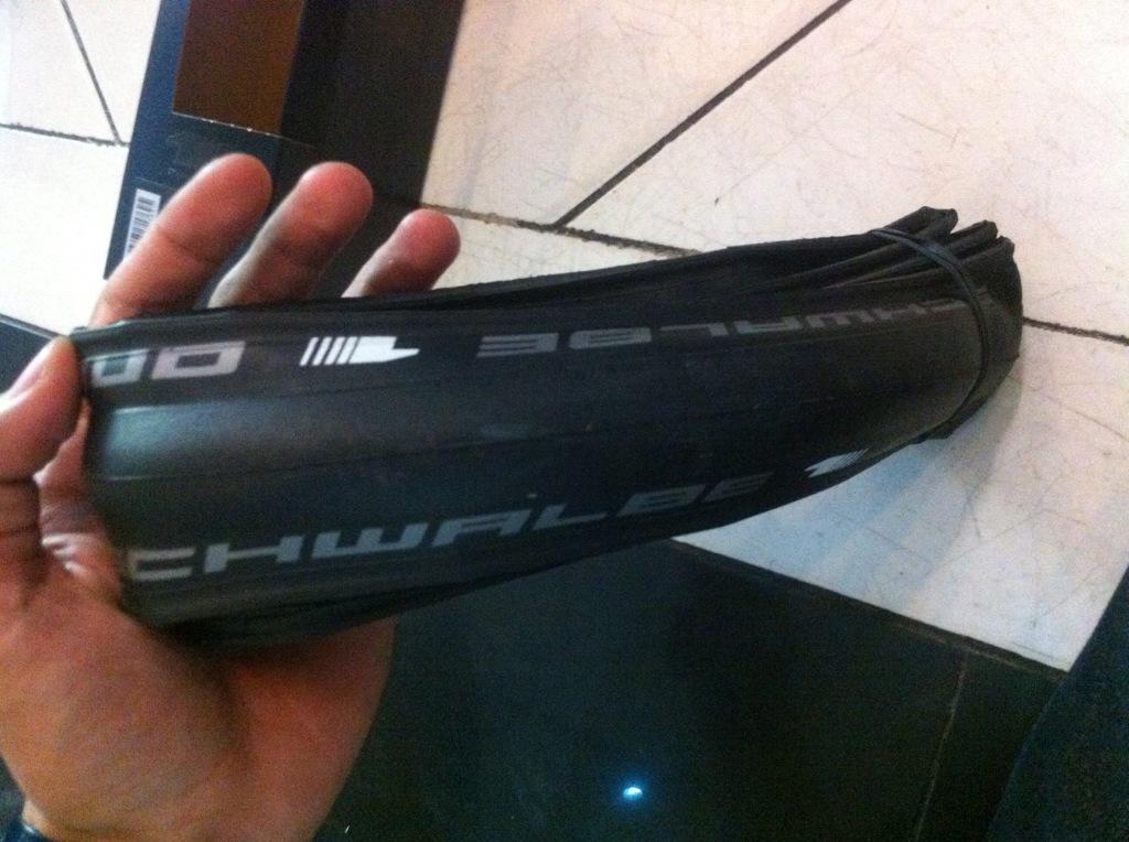 Ready stock Tire Schwalbe One slick allblack 700x23c new #fnfjb #fpjb #rbjb <a href="/CyclingUniverse/">Cycling Universe</a> @iamanggapermana