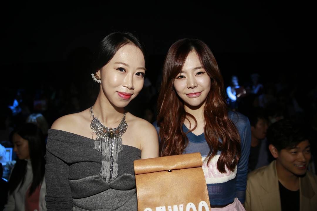 [PIC][16-10-2015]Sunny tham dự "Hera Seoul Fashion Week 2016SS 'CRES. E DIM'" vào chiều nay CRfxVXlU8AAjFgw