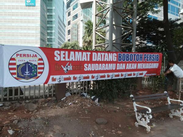 69Octa's tweet image. Ini lagi, siapa coba yg masang. Goblok