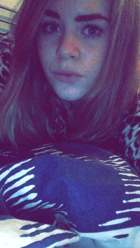 http_xesmay's tweet image. Goodmorning🌹 nieuwe twitter aangemaakt😊