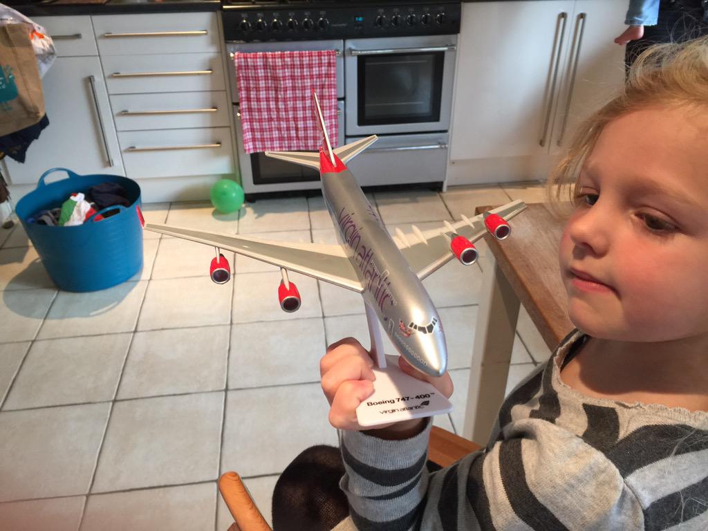westystu's tweet photo. @VirginAtlantic can you help. Got two of the same wings for this model plane. http://t.co/wAxvQ7aIW1