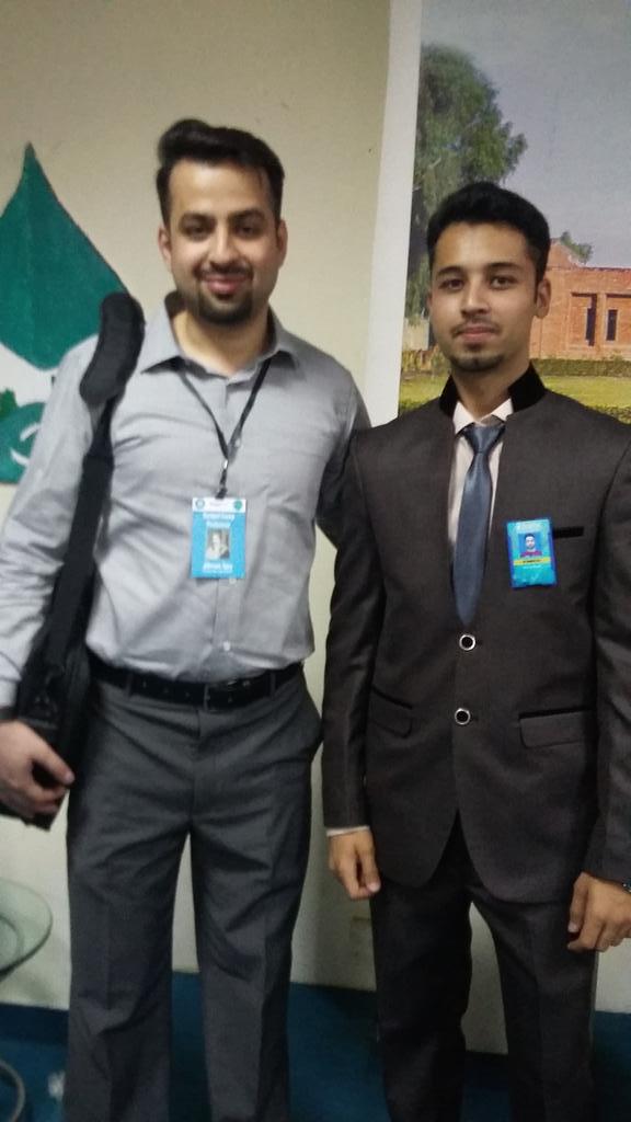 Taimor46's tweet image. #drupalcamppeshawar #Drupal8  #contributor @JibranIjaz