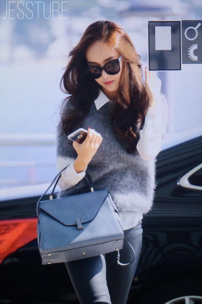 [PIC][17-10-2015]Jessica khởi hành đi Bắc Kinh - Trung Quốc vào trưa nay CRgeJiDUkAAXzOU