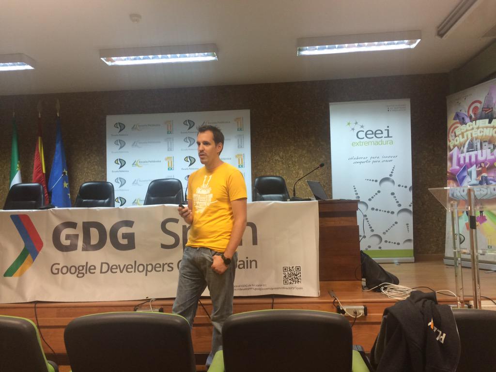 pablogarguez's tweet image. Ahora #KotlinForAndroidDevelopers #CodeCC @Dany4794 @MarioHaut @RCampeador @sergioch23 @albertokapi @carlosazaustre
