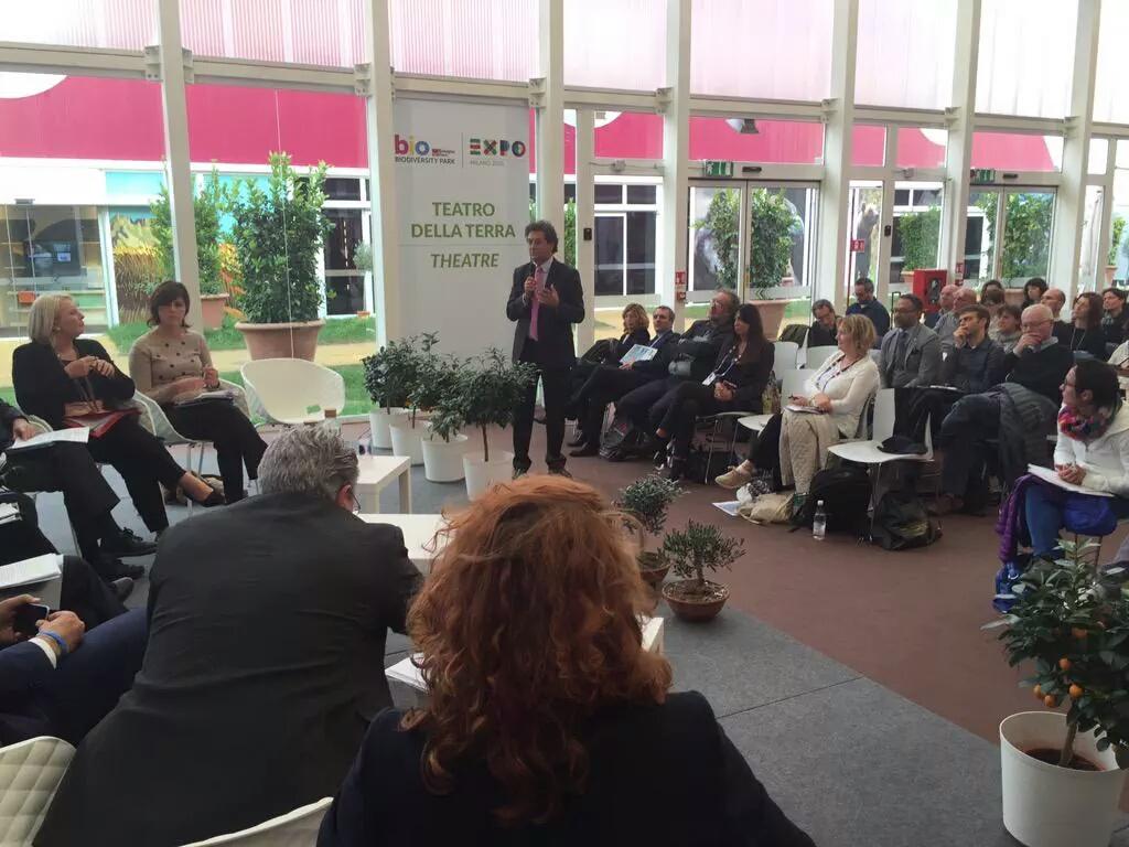 ContrattiFiume's tweet photo. Dall'Umbria un percorso per coniugare strategia  #areeinterne e #ContrattidiFiume #Minambiente #Dps #Mipaf http://t.co/lWMQ0CVit1