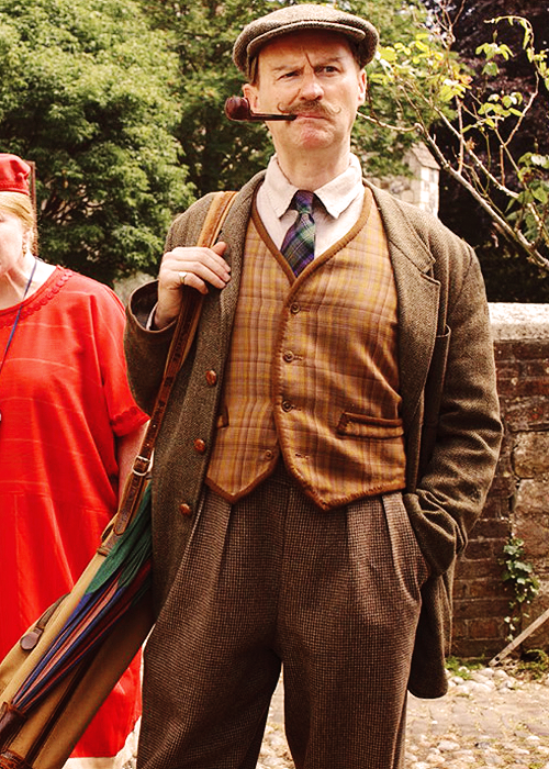 Happy birthday to actor and writer, Mark Gatiss, Major Benjy in the 2014 BBC adaptation. 49 today! 