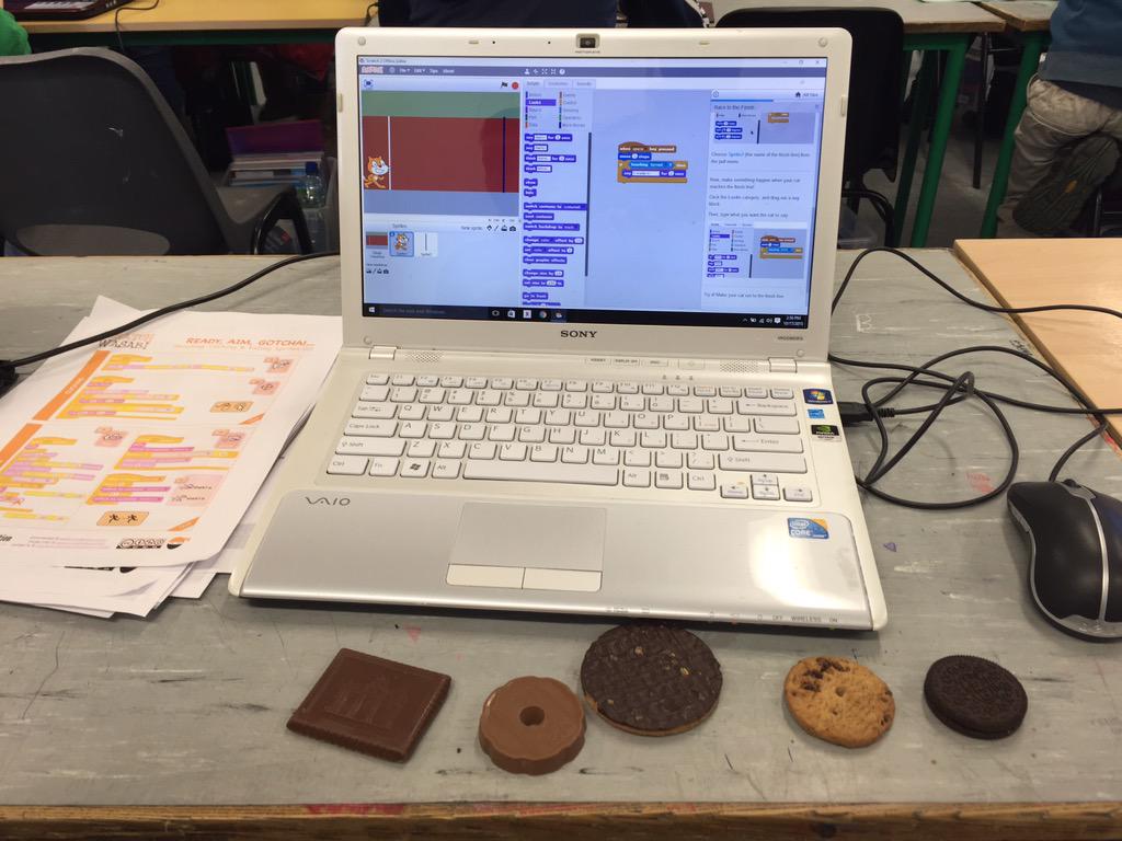 CoderDojoHowth's tweet image. Half time refreshments @CoderDojoHowth Priorities spot on! #sugarkickcoding