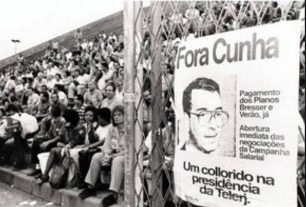 jornalextra's tweet photo. Uma foto do Eduardo Cunha que com certeza você nunca viu: http://t.co/E5x72bpO93 (Via @siteXD) #PraEspiar http://t.co/4RrvVZsfn4