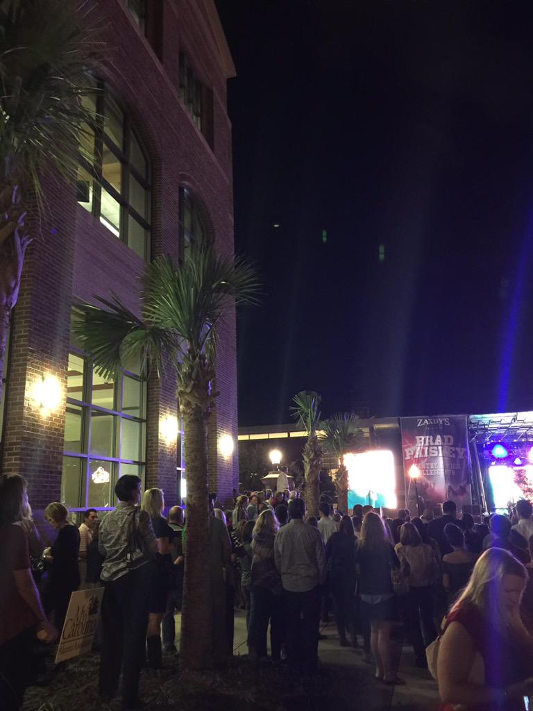 jackporterinc's tweet photo. Such a great night w/ @MyCarolina & @BradPaisley celebrating #UofSCAlumni! #UofSC #countrynationsc #UofSCHomecoming http://t.co/7bXr4ipyuW