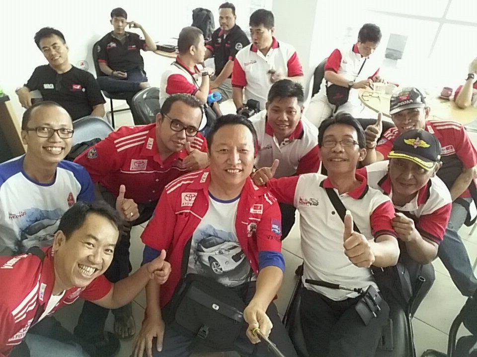 Kopdar #AXICrakom Tunas Daihatsu Perintis <a href="/AXICinfo/">infoAXIC</a> <a href="/AXICrakom/">AXIC RAKOM</a> @TunasGroup <a href="/DaihatsuInd/">Daihatsu Indonesia</a> <a href="/Modifikasicom/">Modifikasi.com</a> <a href="/OrariNews/">Orari News</a>