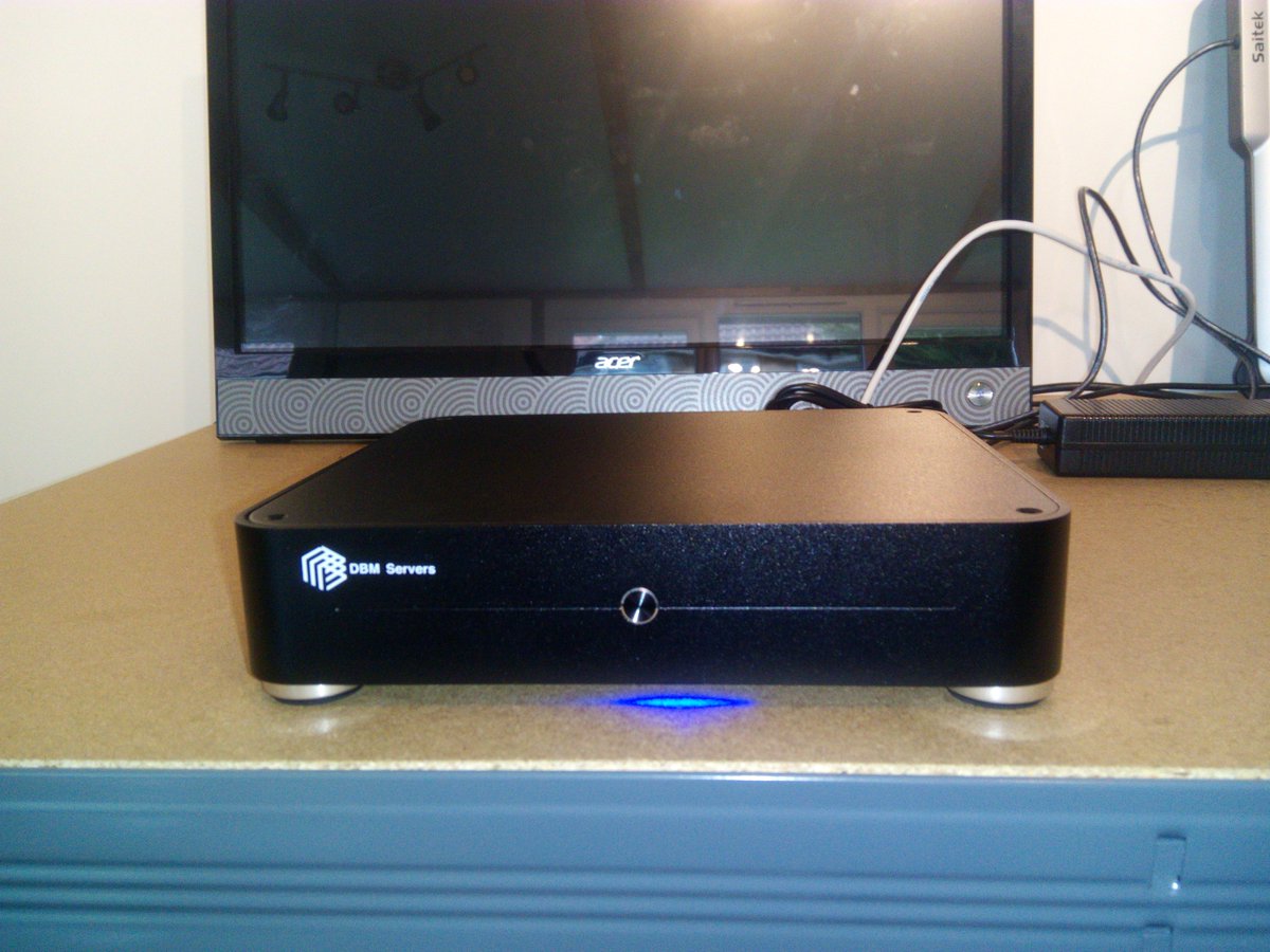 DBMServers1808's tweet image. Sneak peek of our new DBM Network Players! Blue LED under chassis, raised feet. order @ dbmservers.co.uk/product/dbm-ne…