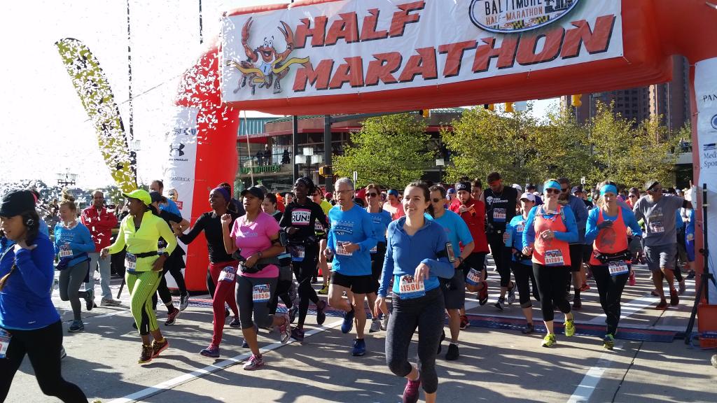 wbaltv11's tweet image. Here goes Wave 4! #BaltRunFest #RunForPride