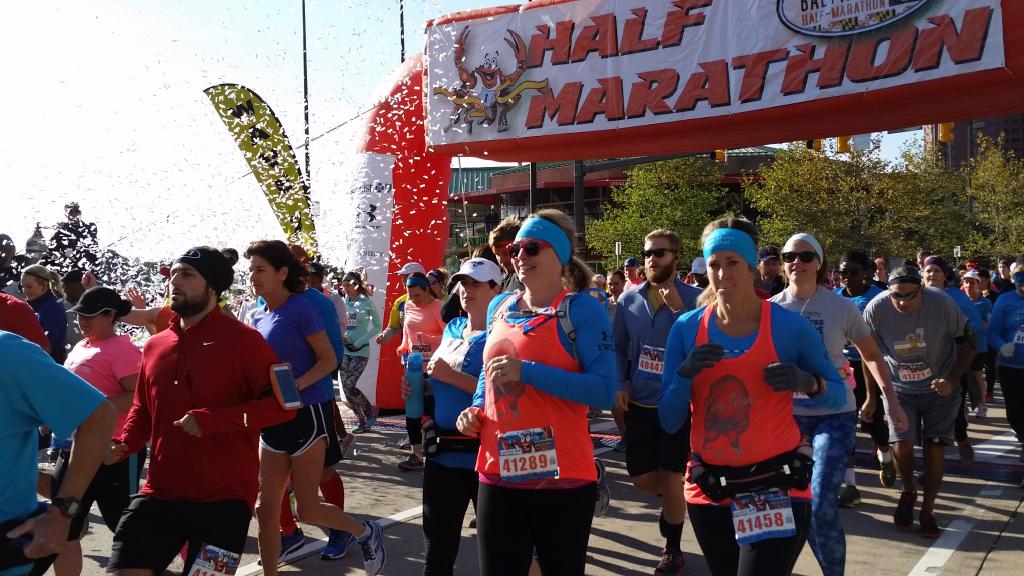 wbaltv11's tweet image. Here goes Wave 4! #BaltRunFest #RunForPride