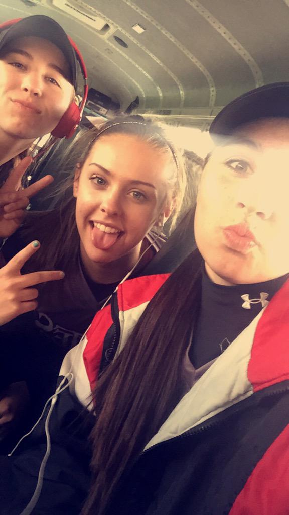 based_kacey's tweet photo. Happy birthday to my idol @MaisaRyerson 💘 love you girl and you're still ugly 😉 http://t.co/7QJsEGq9mn
