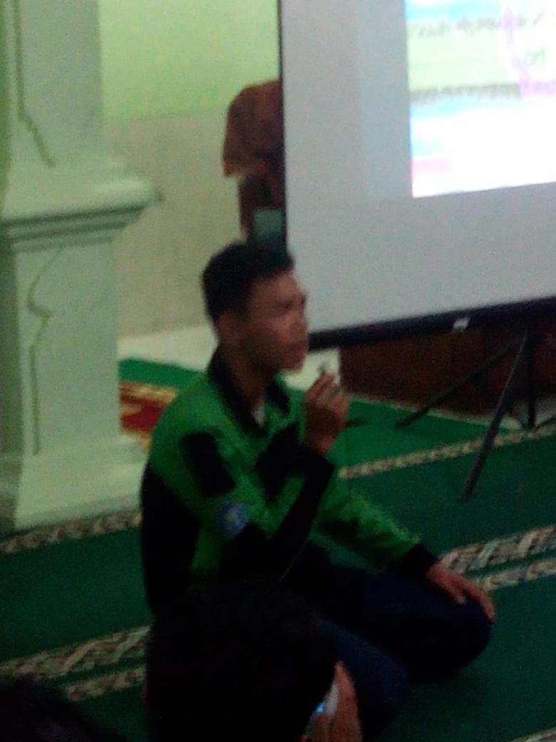 Persentasi dari UKM jazirah Politeknik Negri Semarang dan SKI Universitas Negeri Sebelas Maret, 
Allahuakbar!