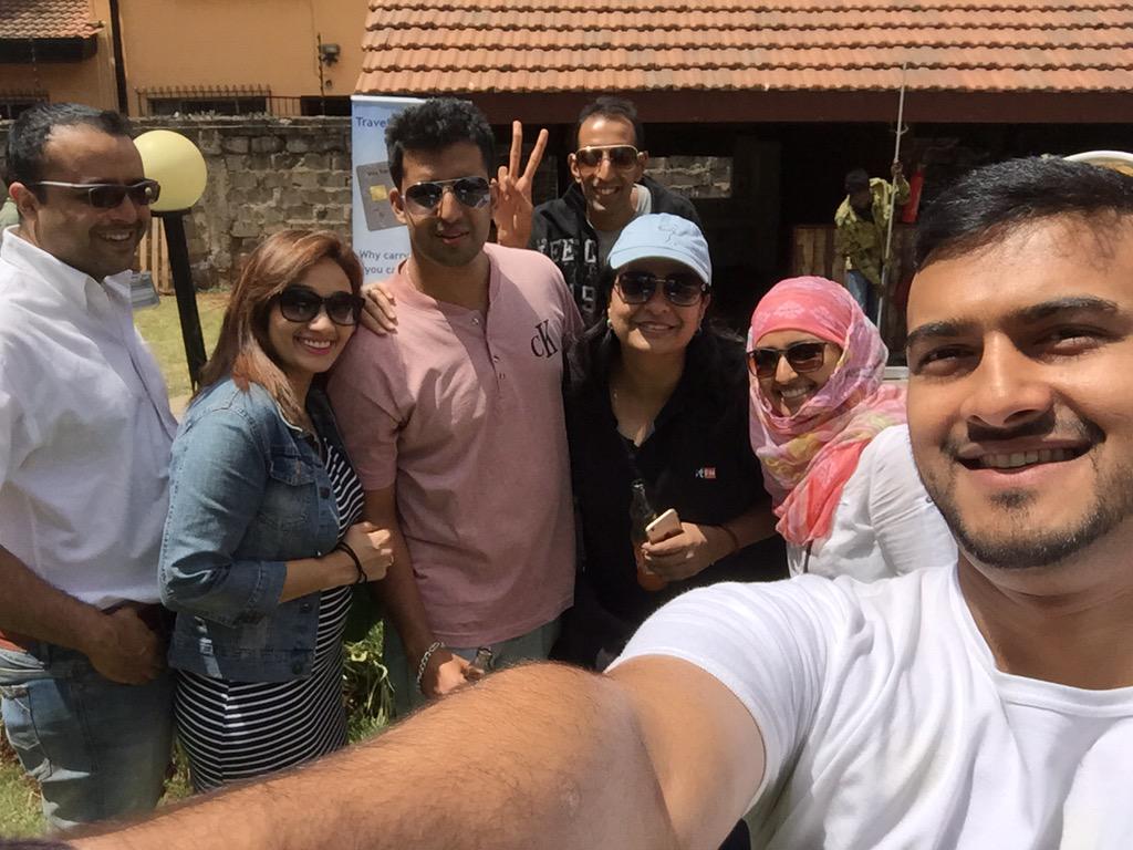 riteshbarot_r's tweet photo. @JitenSumaria @postjasmine @rehmathafiz1 @vikashpattni @nilofer_khan1 @EastFMKenya &amp; myself! #AmazingSafari 2015 http://t.co/njfA7J2WrJ