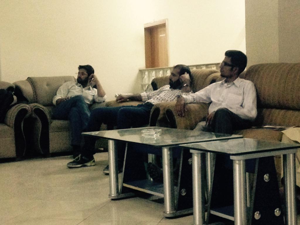 isalmanhaider's tweet image. After a long day full of drupal, finally some shayari discussion

#drupalcamppeshawar 
#peshawar