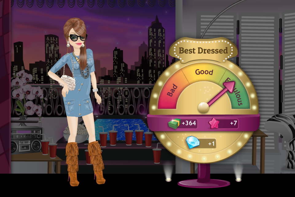 danniatous's tweet photo. Oh, wow! It seems I’m the best dressed at the party! #SUPERSTARLIFE https://t.co/jTirNQIy76 http://t.co/xVPDTe5egD