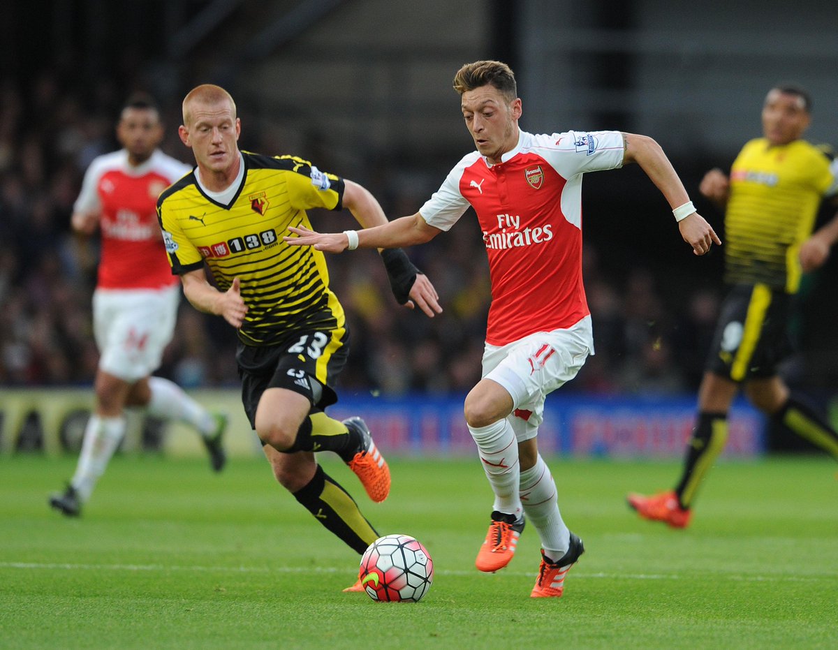 Arsenal's tweet image. RETWEET if @MesutOzil1088 was your #WFCvAFC man of the match!