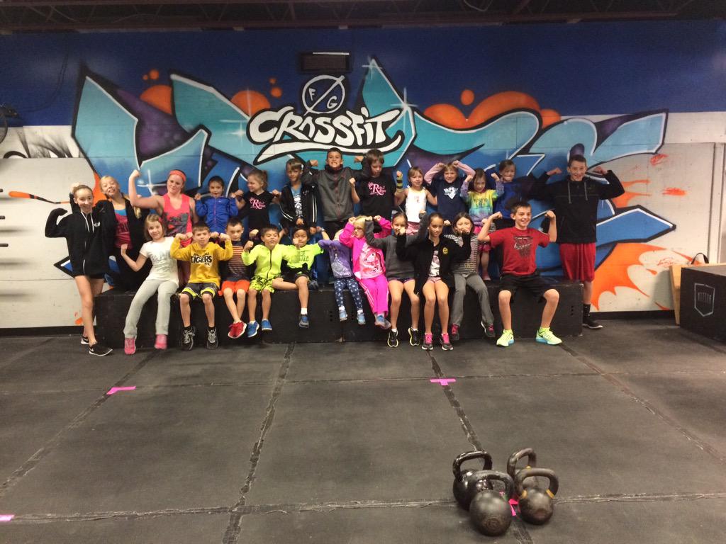 LPriesmeyer's tweet image. Rockin' their muscles #RallyForRhyan