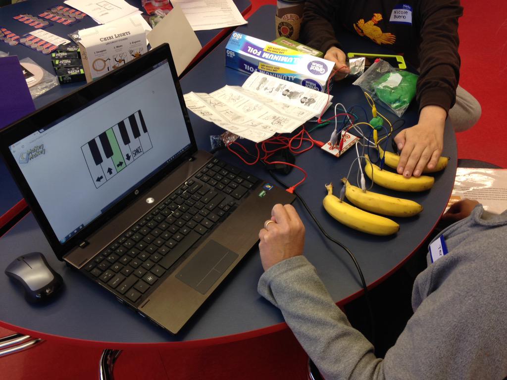 Becoming musicians with MakeyMakey! #MakeyMakey#SWRASL