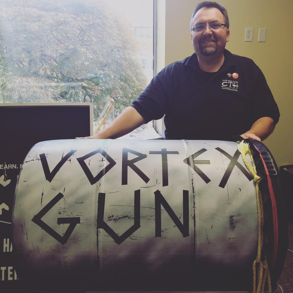 danburylibrary's tweet photo. Try the vortex gun from the CT Hackerspace if you dare! #madhackers #steam http://t.co/MUNBknEbcT