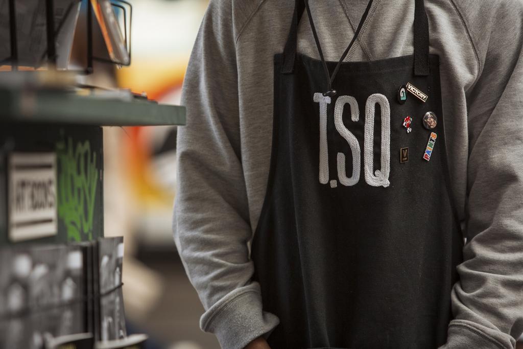 TSqArts's tweet image. Join us for the last wkend of #TSqNewsstand! We have @greetingstour &amp;amp; Alessandro Simonetti as guests from 4pm-7pm.