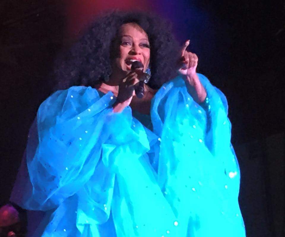 CSFace2Face's tweet image. Ms Ross great time with a music  legend.