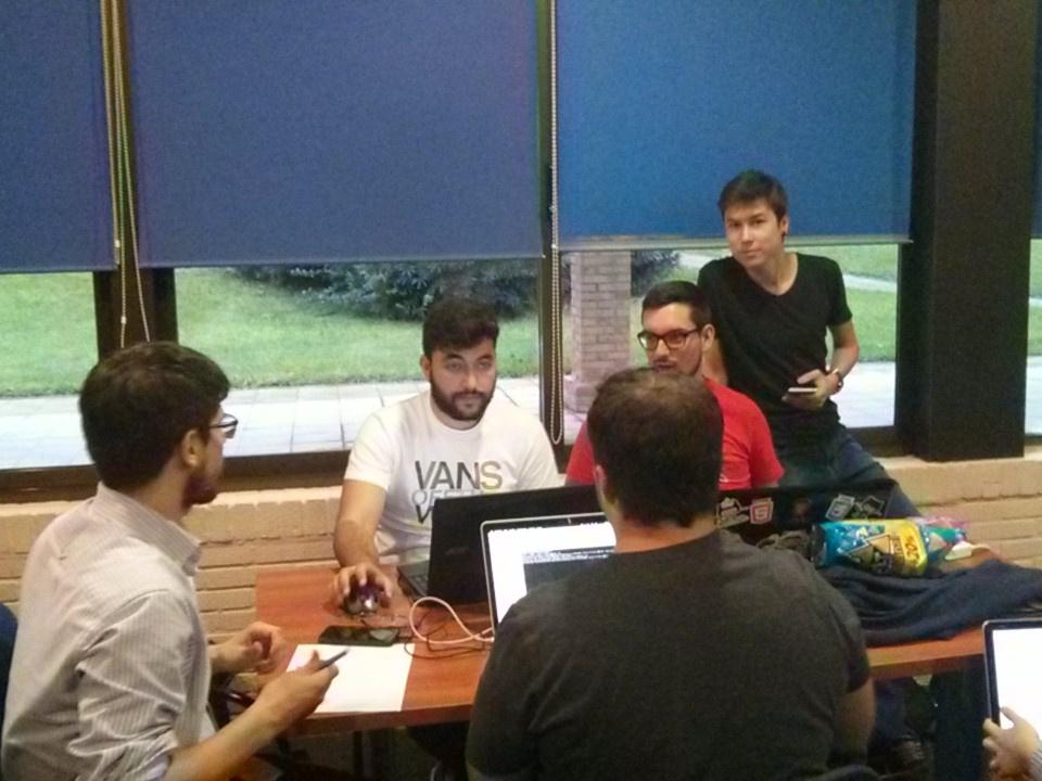 AulaSL's tweet image. Ya queda poco para terminar y presentar los bots #codeweek2015 @CodeWeekEU