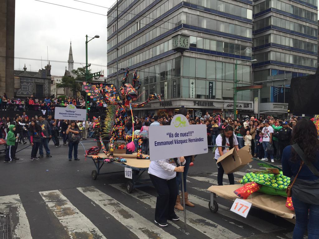 El Desfile de Alebrijes en imágenes - CRiSOFxUYAAIPi7