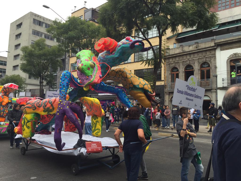 El Desfile de Alebrijes en imágenes - CRiUJaVUsAIyyIQ