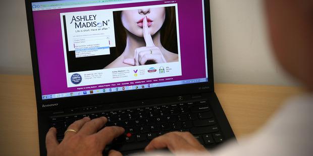 GeekJournalNews's tweet image. Ashley Madison: Scams target NZ sex cheats geekjournal.net/articles/2015/… #madison #ashleymadison #datahacked