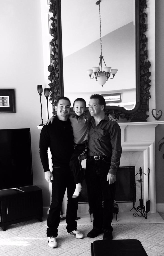 Green3Machine's tweet image. The Ol&apos; FirePlace Photo. Had to take it!