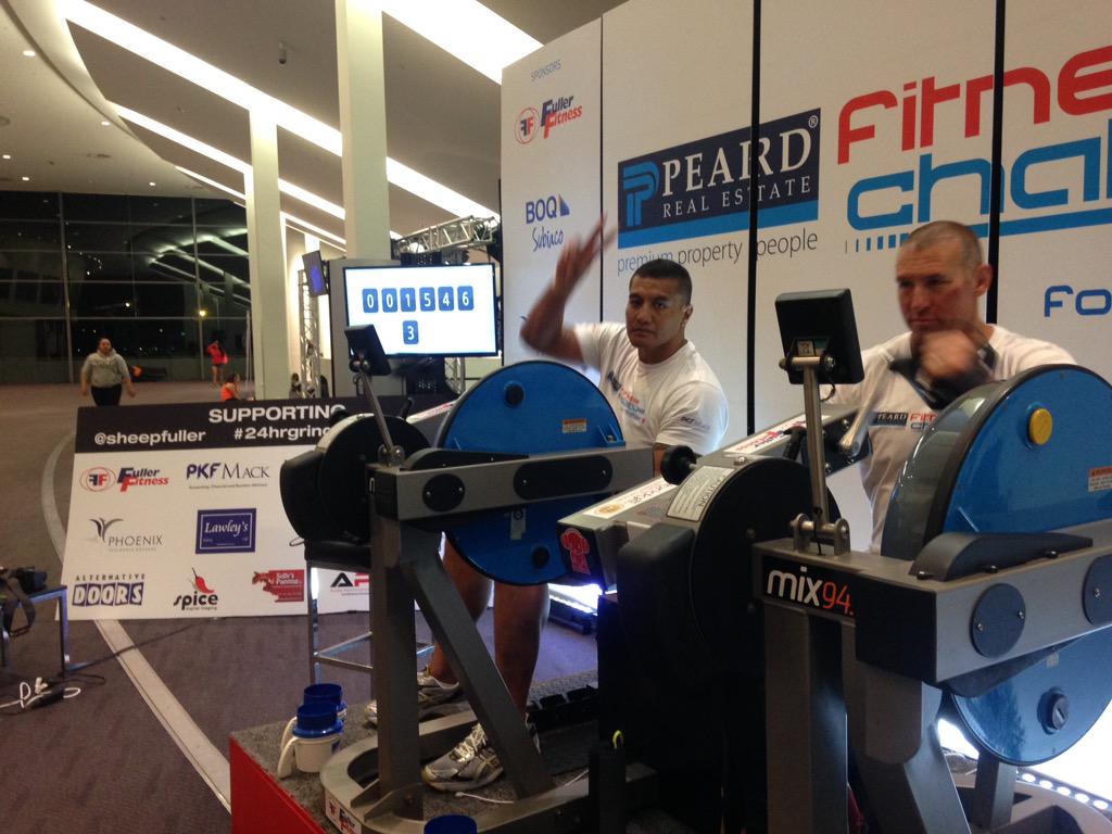 PeardRealEstate's tweet photo. 9 hours down. It's 3am and the boys are doing beautifully! @sheepfuller @soathehulk @Telethon7 #24hrgrind http://t.co/dghgbzDn29