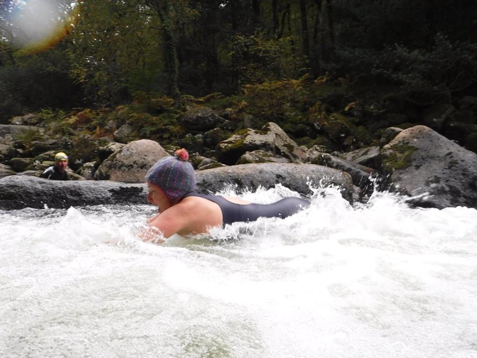 wildwomanswims1's tweet photo. Proper winter swimming today in the #RiverDart, water clear and biting. #SharrahPool #Dartmoor #wildswimming http://t.co/h8QVqosHhB