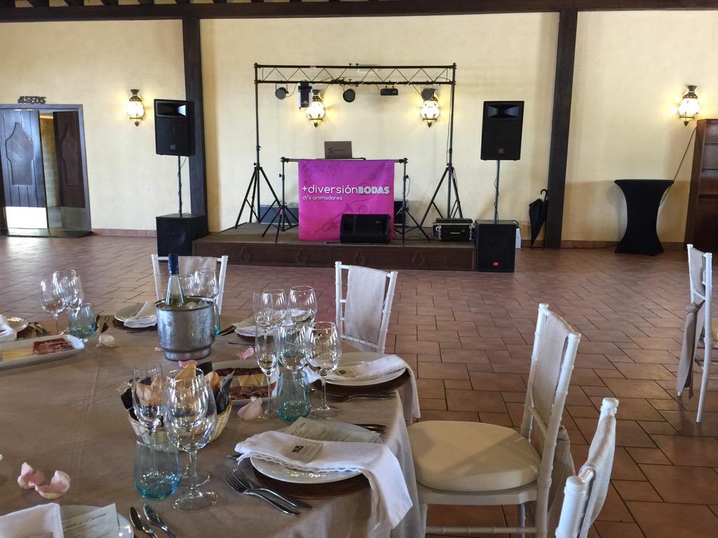 +DiversionBodas ® tweet media