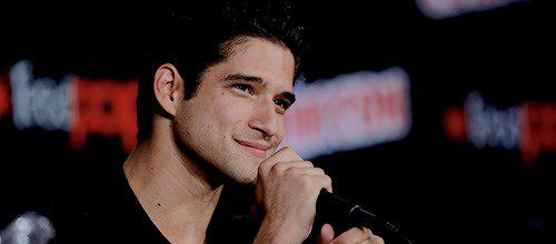  <3

Happy 24th Birthday, Tyler Posey!               ,            .             